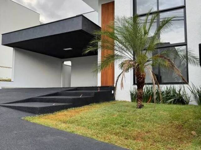 #206 - Casa em condomínio para Venda em Sorocaba - SP