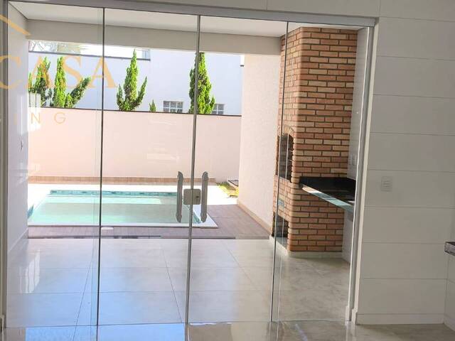 #256 - Casa em condomínio para Venda em Votorantim - SP